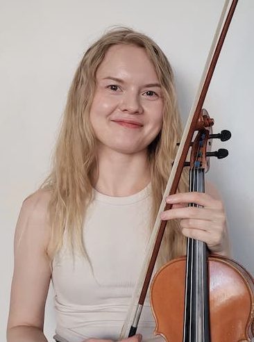 Musiikkikoulu PiaCello Kaisla Yli-Antola, viulunsoiton opettaja, Jyväskylä.