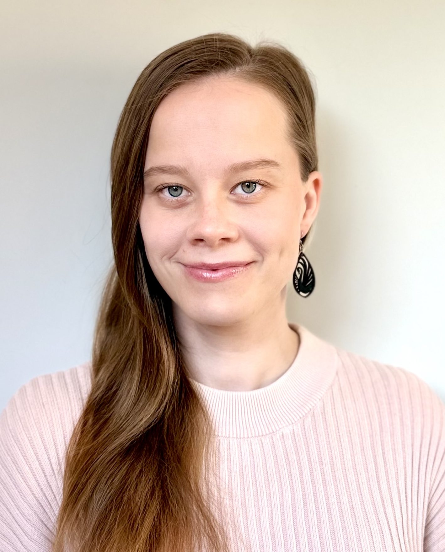 Musiikkikoulu PiaCello Jaana Kauppi, tj ja pianonsoiton opettaja, Jyväskylässä.